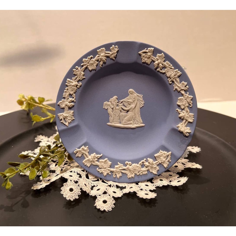 Vintage Wedgwood Jasperware Blue and White Collector ashtray made in England